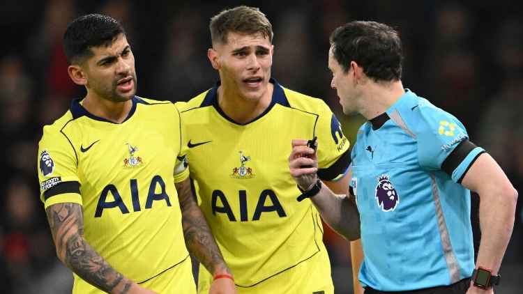 Relegation-battling Tottenham players have been branded “not good enough” by Toby Alderweireld.