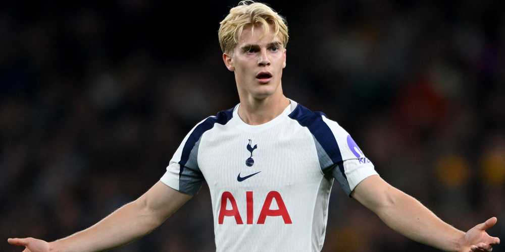 Arsenal are reportedly planning a surprise £50m bid to sign an “unstoppable” Tottenham star.